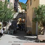 Monterosso Garden House *