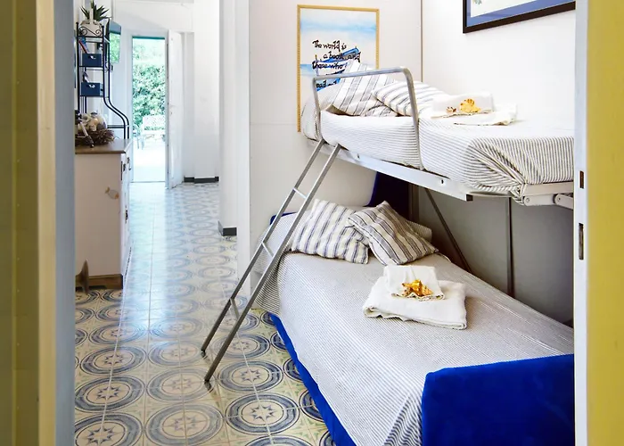 Monterosso Garden House مونتيروسّو ال ماري