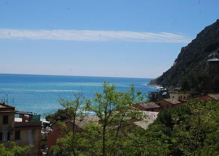 Monterosso Garden House * مونتيروسّو ال ماري