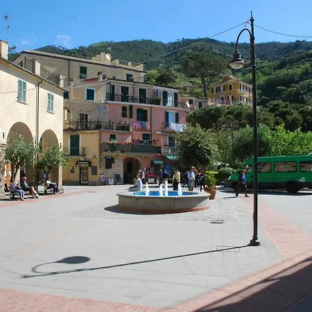 Monterosso Garden House