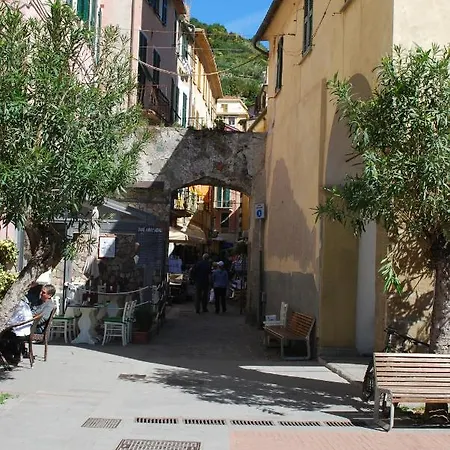 Monterosso Garden House *